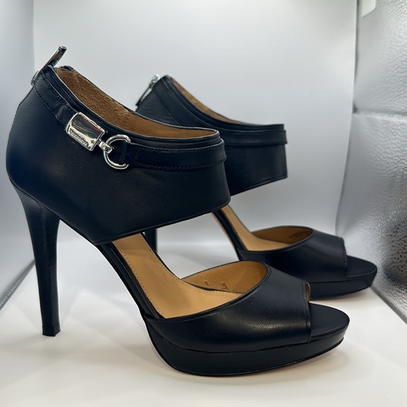 Coach Wexwood Semi Matte Calf Size 7 M In Original Box. Excellent Condition - Picture 4 of 16